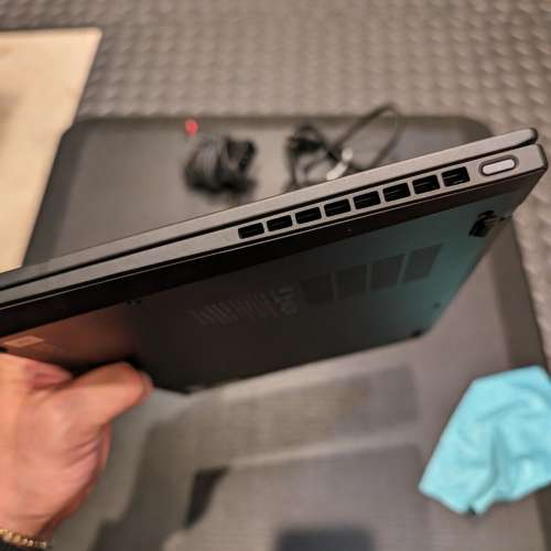 ThinkPad X1 Nano Gen 2 (not x1 carbon, macbook pro)