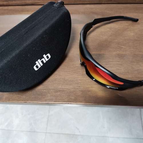 Dhb太陽眼鏡一副