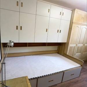 全新的Tatami bed wardrobe integrated storage bed 1.2 meters