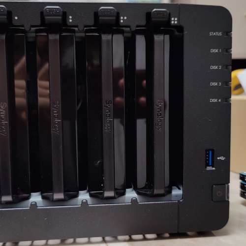 Synology DS416