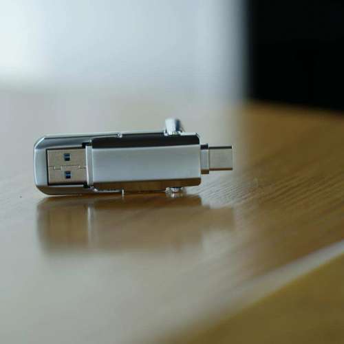 aigo  128G雙接口高速固態U盤 （銀色）