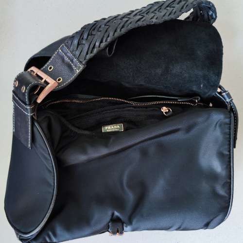 PRADA 黑色手袋 (八成新)