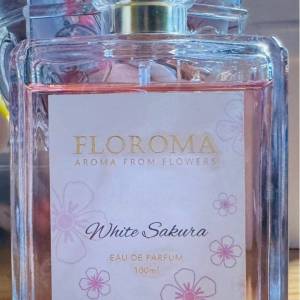 FLOROMA春日限定白櫻花味豪華版香水100ml