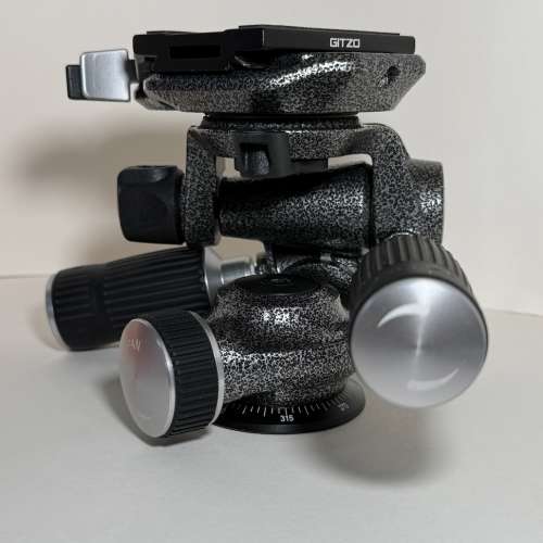 Gitzo 3-Way Fluid Head (GHF3W)