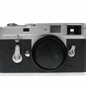 Leica Leitz M2 35mm Rangefinder Film Camera Silver body