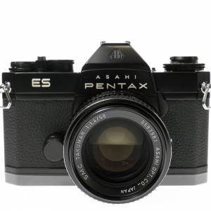 Asahi Pentax ES 35mm SLR Film Camera with SMC TAKUMAR 50mm F1.4 Lens