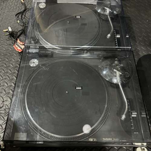 Technics sl 1210 mk2 made in Japan 220w