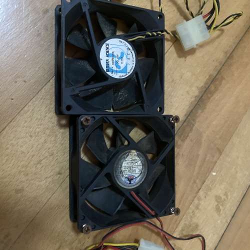 電腦機箱散熱風扇