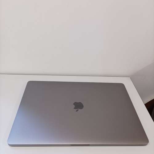 Macbook Pro 15 2016 i7 16gb 256gb