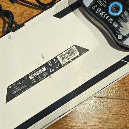 ROCCAT VULCAN 122 + KONE XP
