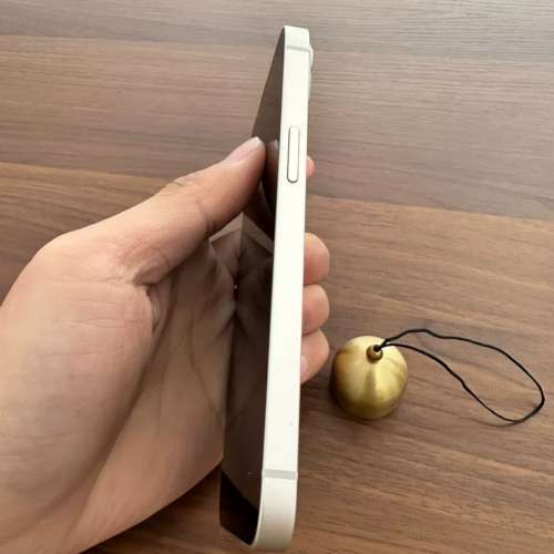 IPhone 13 512GB 白色 自用機，原廠電池電池續航：90%！