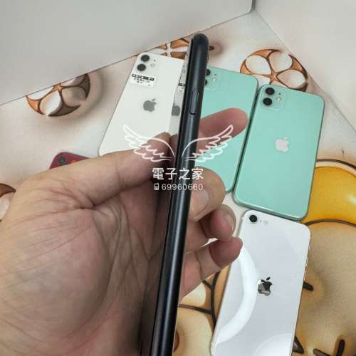 (原裝 SE2😍$999  )Apple Iphone SE 2 白 64 128 gb /有apple pay /八達通/ XR