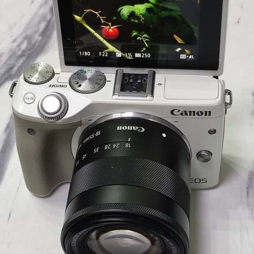 Canon eos m3 kit