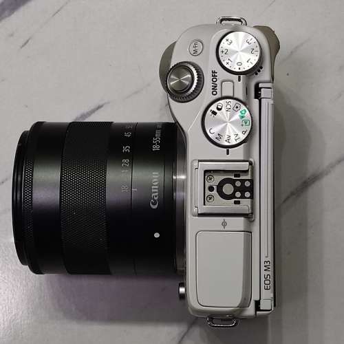 Canon eos m3 kit