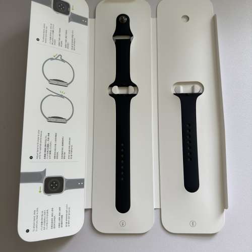 Apple Watch Series 8 (GPS + 流動網絡)45 毫米石墨色不鏽鋼錶殼 午夜暗色運動錶帶...