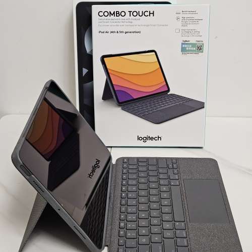(99%新)(55折) LOGITECH Combo Touch - IPad Air (第 5 代 2022) 鍵盤護殼配備觸控板