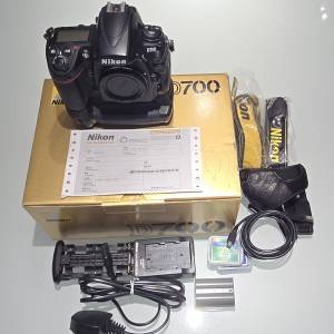 Nikon D700 全片幅數碼相機， 連Nikon原廠直度手柄 MB-D10