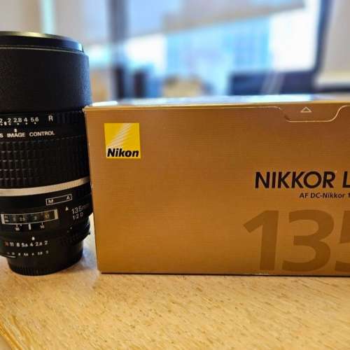 Nikon 135mm f2D DC lens