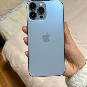 Apple iPhone 13 Pro Max 1TBG 6.7寸大螢幕，5G 雙卡雙待機，可同時是用兩張實體卡...