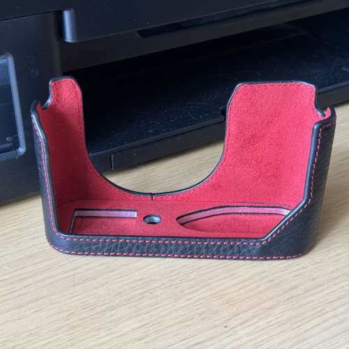 新淨Leica Q2用真皮皮套及手指柄