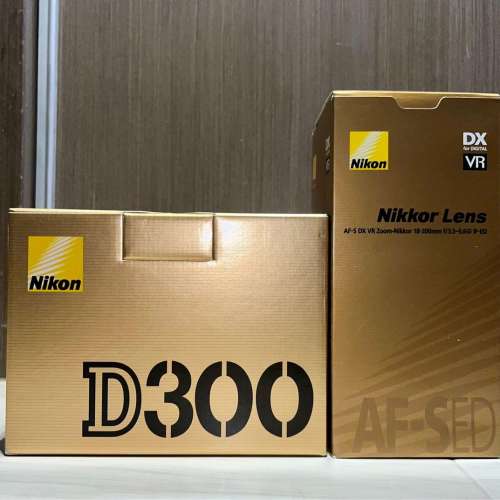 95% 新Nikon D300 全set 跟2CF卡，2原廠電連充電器 長放防潮箱
