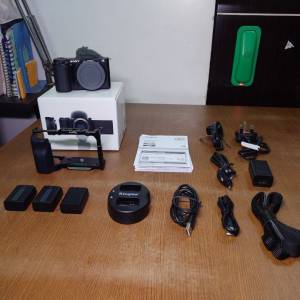 Sony ZV-E10 Body w/ Cage + 3 batteries + Charger