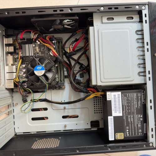 i5-2400s 8GB 500HDD 電腦 + 顯示器