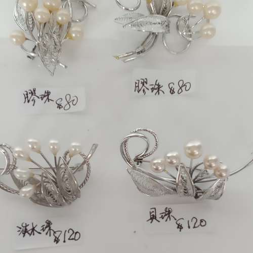 清理古舊存貨平售,一手6個金屬心針，共售500元,單一個價錢如照片顯示，no.B.26.3.24