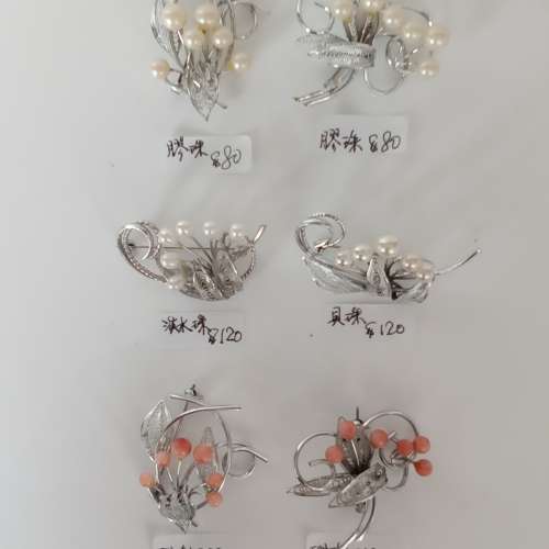 清理古舊存貨平售,一手6個金屬心針，共售500元,單一個價錢如照片顯示，no.B.26.3.24