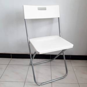 Ikea 宜家傢俬 GUNDE --摺凳--安全設計穩固--白色摺椅--二手新淨乾淨--上水火車站MT...