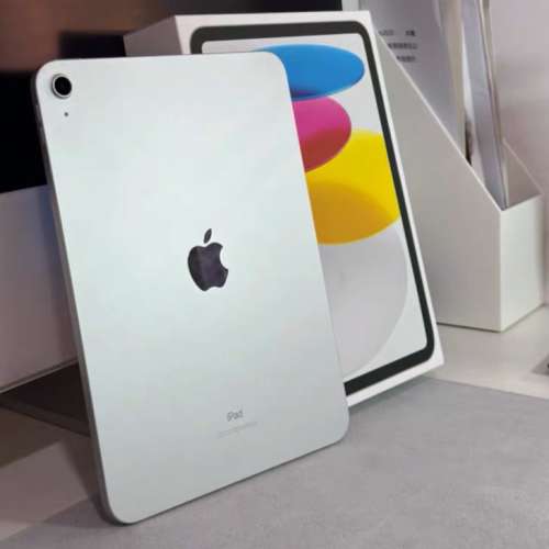 iPad 第10代 256GB Wi-Fi + 流動網絡 ，11寸大Monitor，輕巧博身！