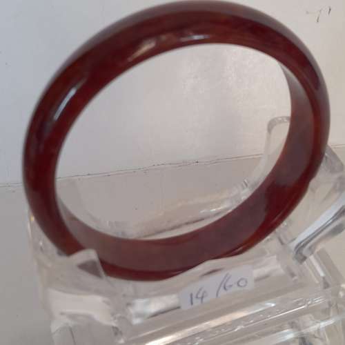 紅翡手鐲，圓滑好水頭。單隻680元兩隻1000元.no.28.3.24