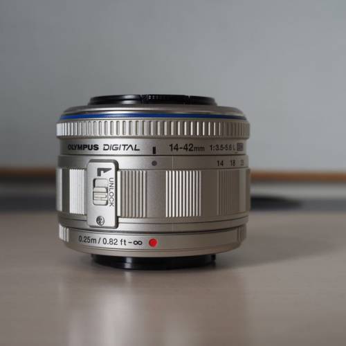 Olympus 14-42mm