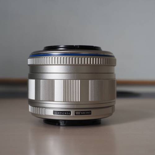 Olympus 14-42mm