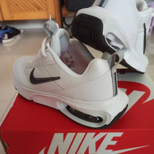 Brand new Nike Air Max size 38.5