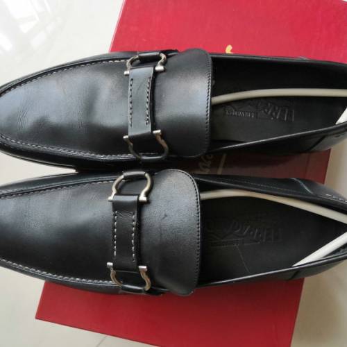Salvatore Ferragamo 男裝皮鞋size 8，全新未著