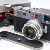 Leica Handgrip 14490 銀色 M8，M9均合用，保護膠紙未除連盒，接近全新(不似皮套影...