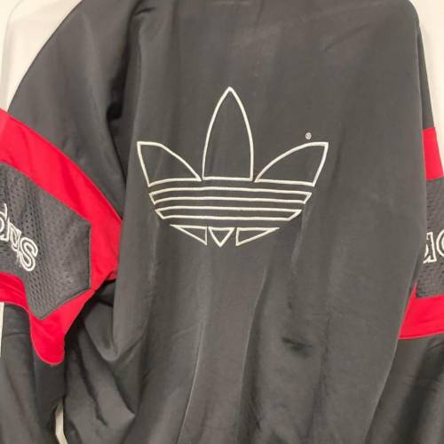 Adidas VNT jacket 中碼