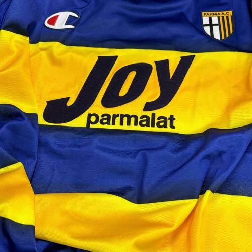Champion Size XL Parma 2001-2002 球衣
