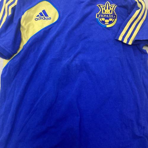 Adidas 烏克蘭球衣