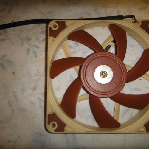 Noctua 貓頭鷹 NF-A12x15 PWM 散熱風扇