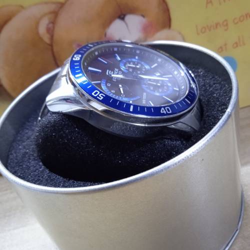 Casio 三眼六針鋼帶表