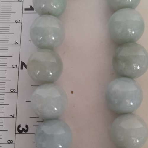 翡翠A玉頸鏈，14mm 20寸,珠圓玉滑，單一條330元兩條580元，no.28.3.24.