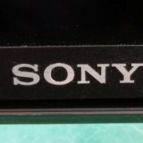 收購Sony KDL-43W800C 爆屏電視機 除屏幕破裂外, 電視仍可以著機, 有背光, 有伴音, ...