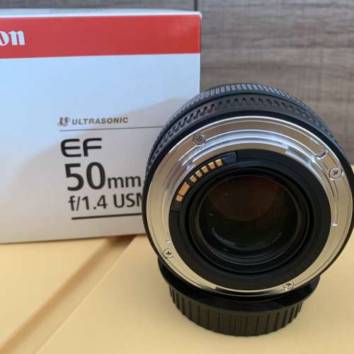 Canon EF 50mm f/1.4 USM