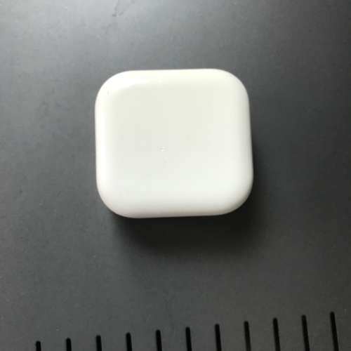 二手 iphone 伸縮插頭