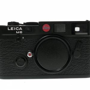 Leica M6 Black Rangefinder 35mm Film Camera Body #1727528