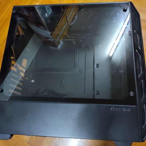 Phanteks ATX 玻璃則板機箱