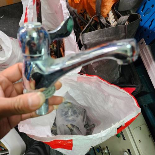 水喉龍頭，冷熱龍頭，鵝頸龍頭，單冷龍頭，感應龍頭，禁手龍頭