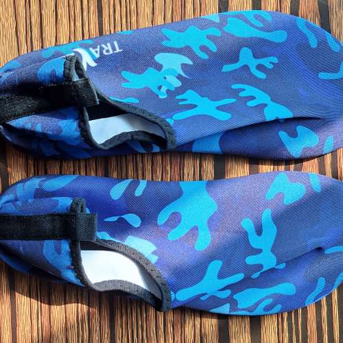 沙灘鞋 (38/39 × 2對) (42/43 x 2對) $30/對